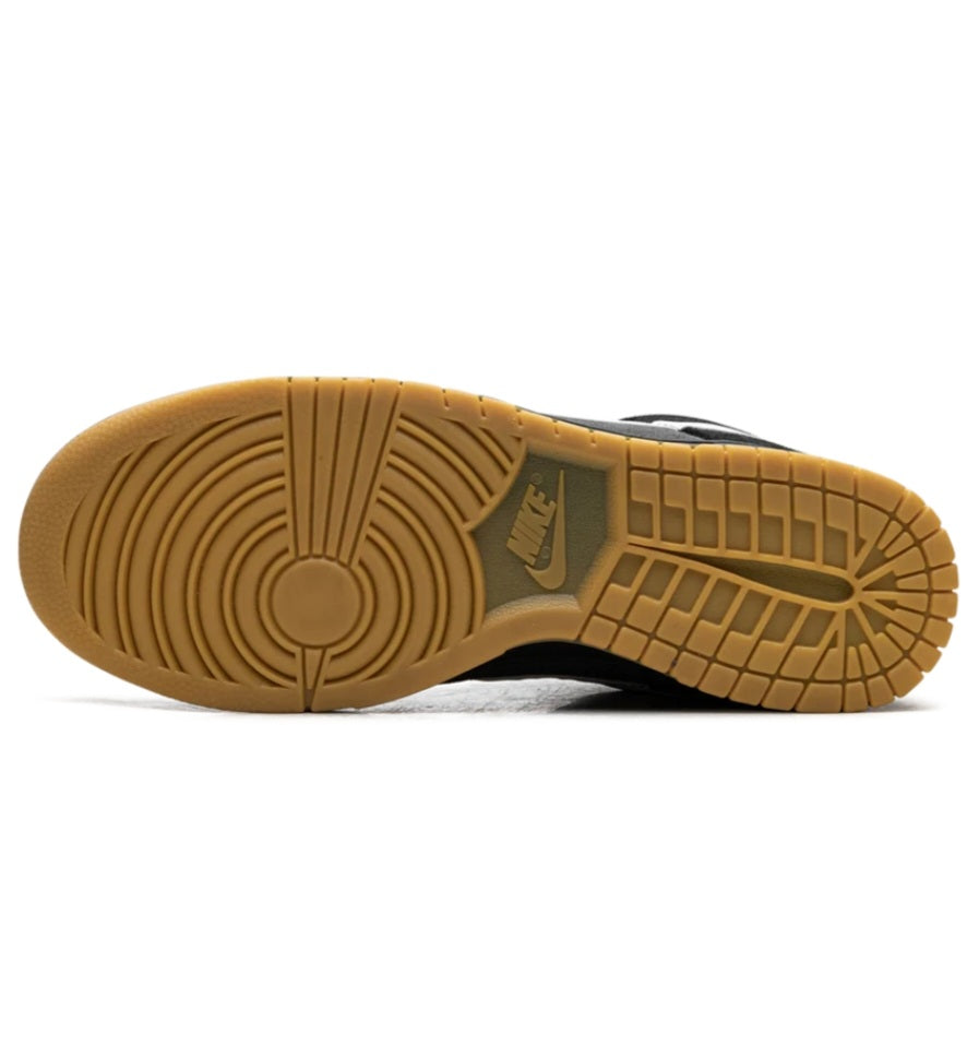 Nike Dunk Low SE "Black Grey Gum"